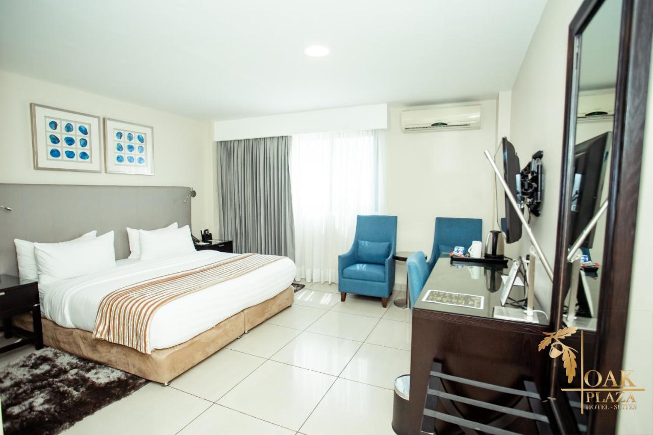 Oak Plaza Hotels East Airport Аккра Экстерьер фото
